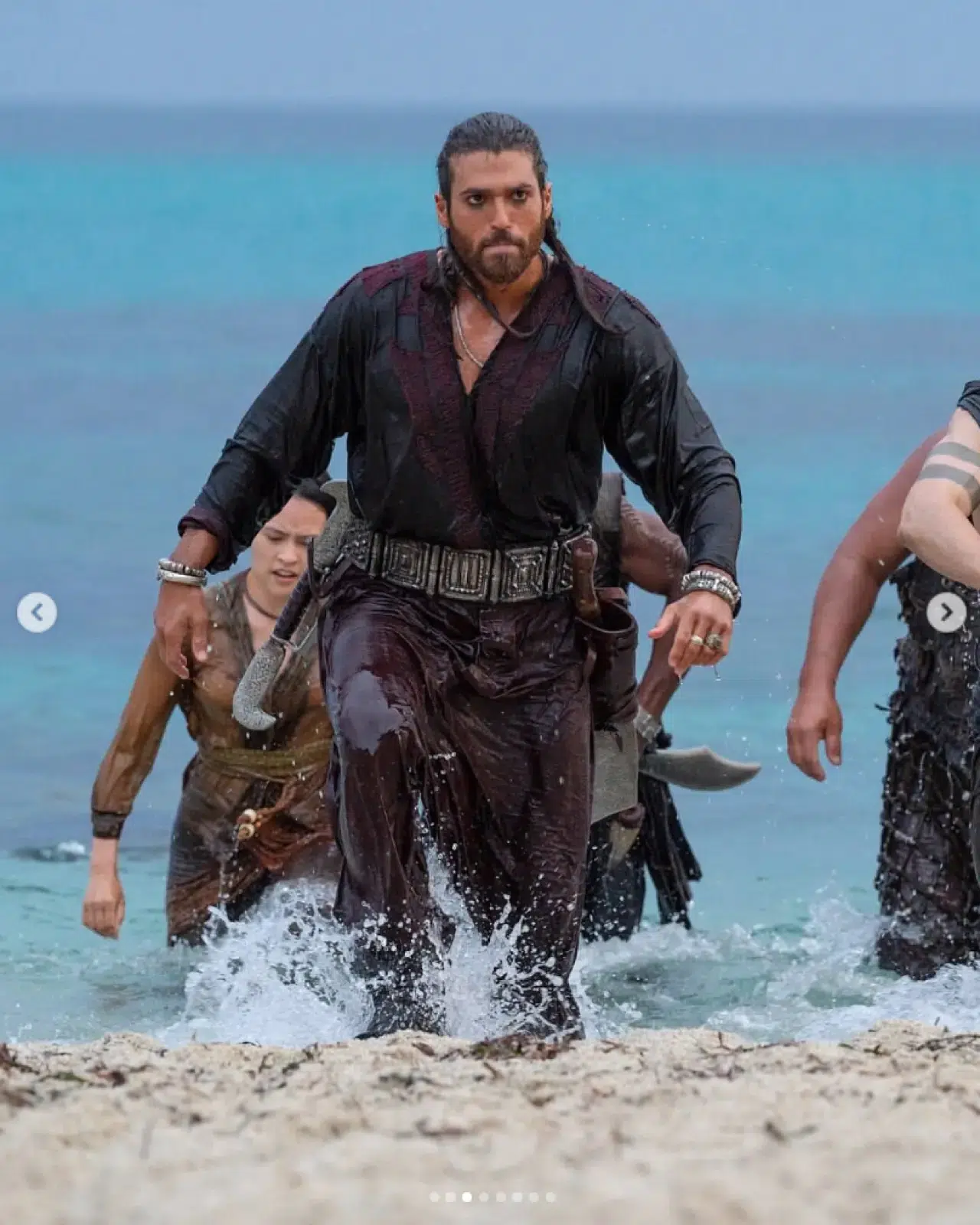 Can Yaman’dan yeni dizisi Sandokan’la ilgili hayranlarını sevindirecek paylaşım: Çok yakında… 3