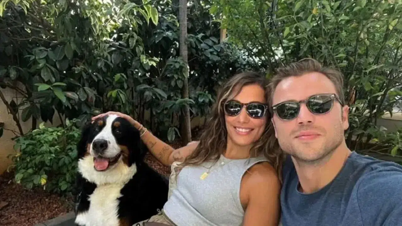 Tolga Sarıtaş ile Zeynep Mayruk çiftinin bebeklerinin adı belli oldu 4