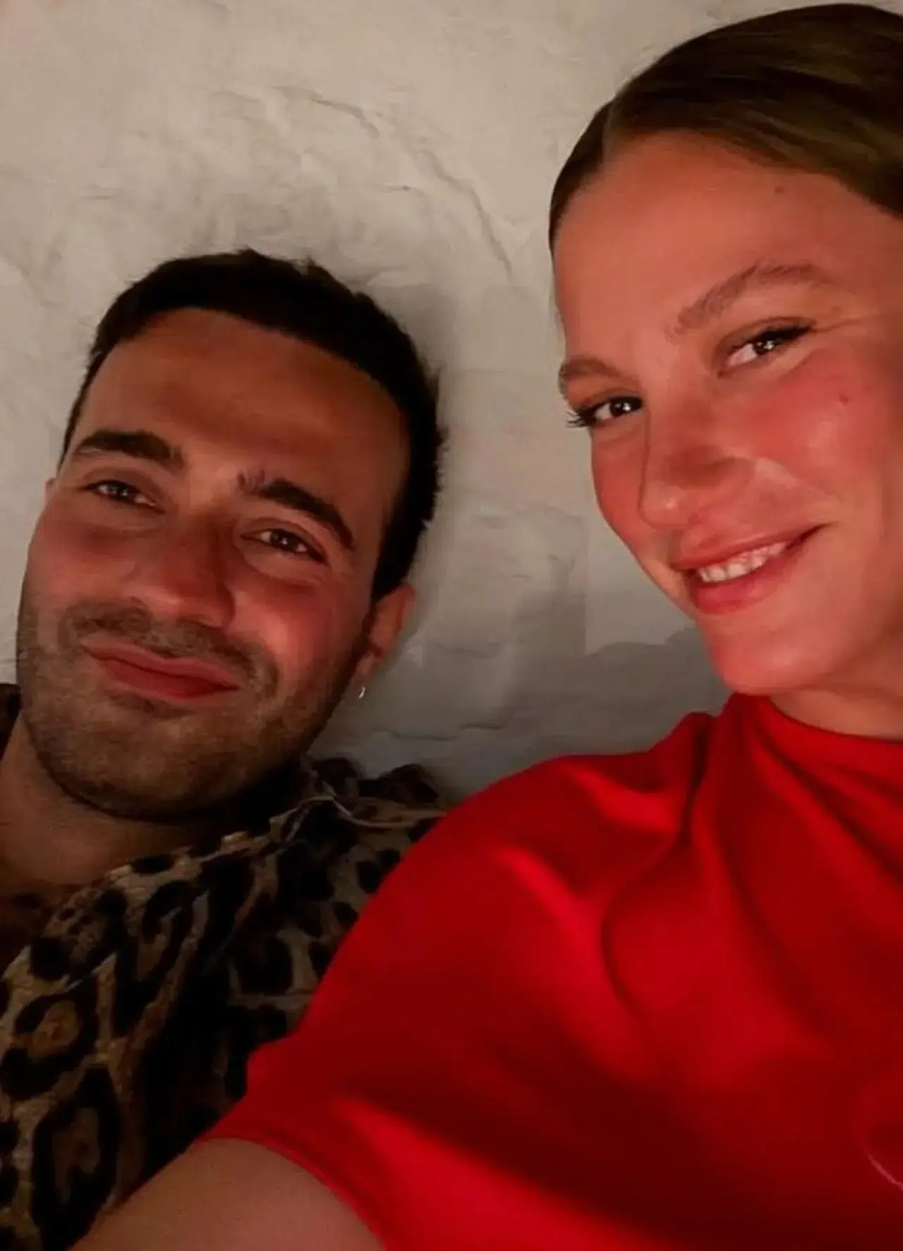 Mert Demir'den romantik Serenay Sarıkaya paylaşımı: "İyi ki doğdun fıstığım" 1