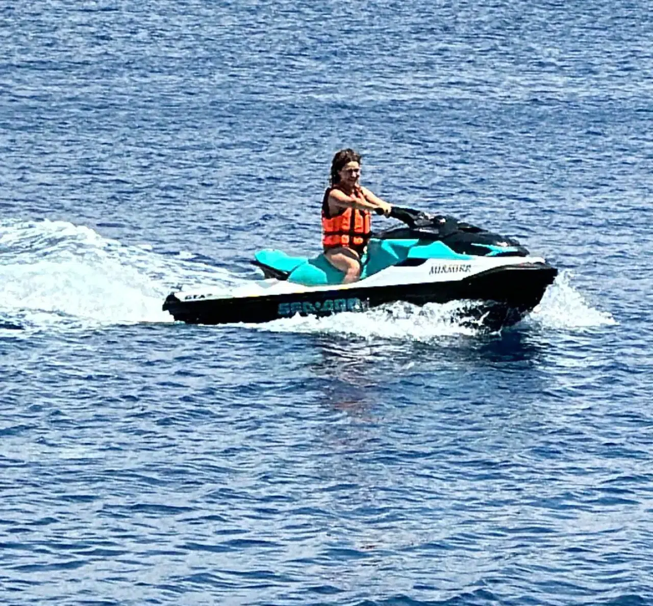 Ece Mumay’dan Göcek sahillerinde yaz molası 4