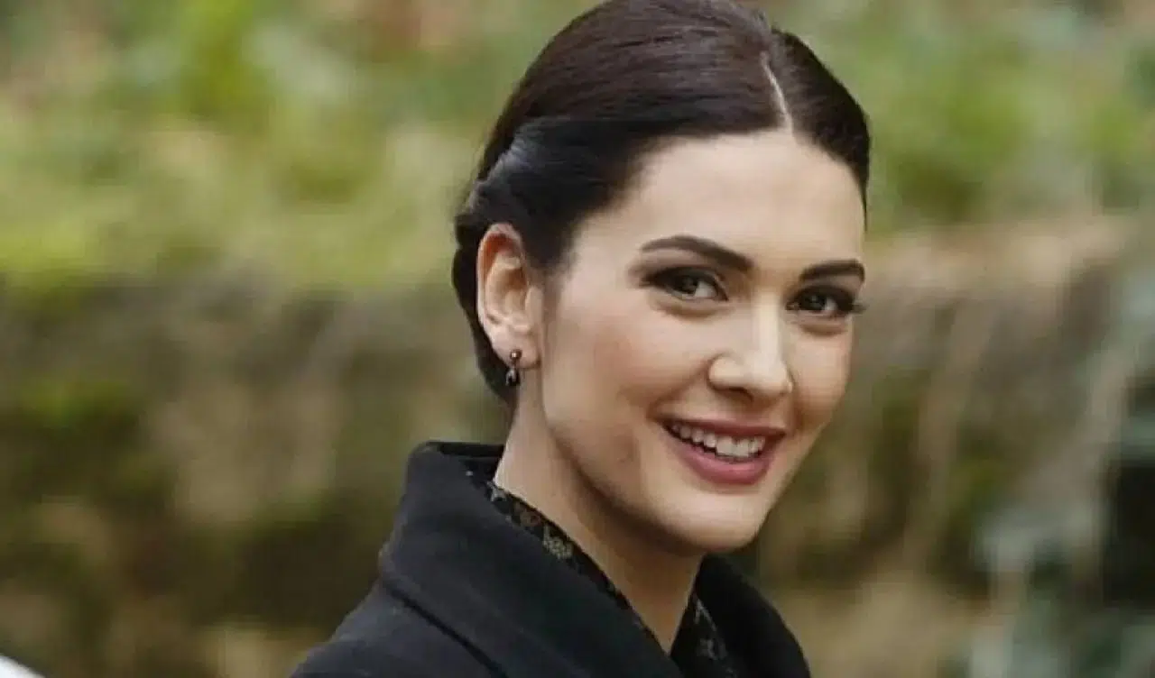 Bergüzar Korel kanser mi? Sağlık durumu nasıl? 3