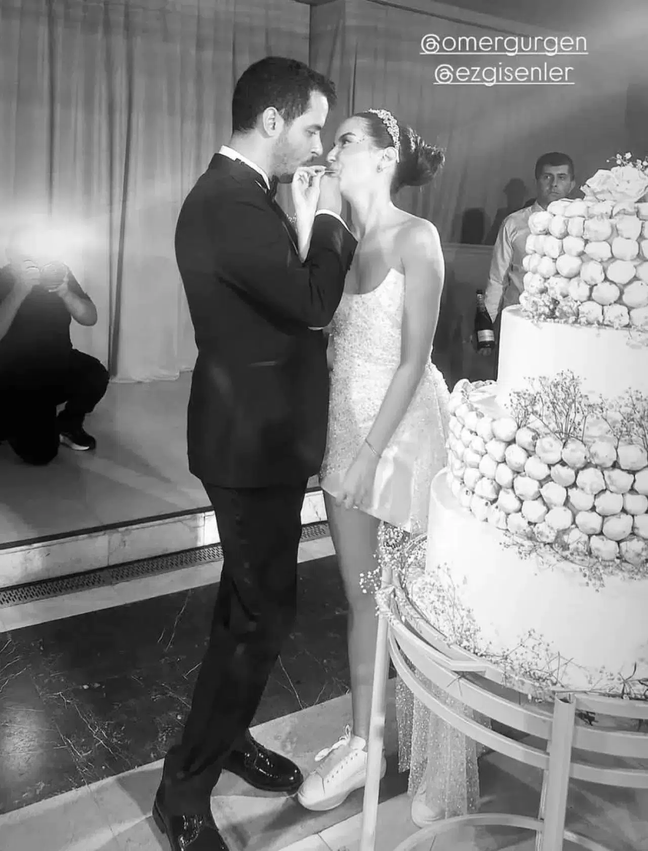 Ezgi Şenler, çocukluk aşkı Ömer Gürgen ile evlendi: Nikah masasında romantik anlar 4