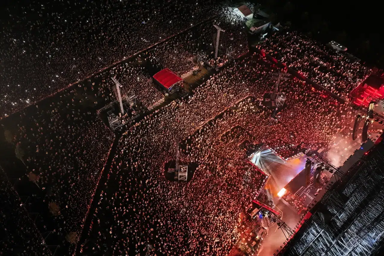 Jennifer Lopez 6 yıl aradan sonra İstanbul’da sahne aldı 3