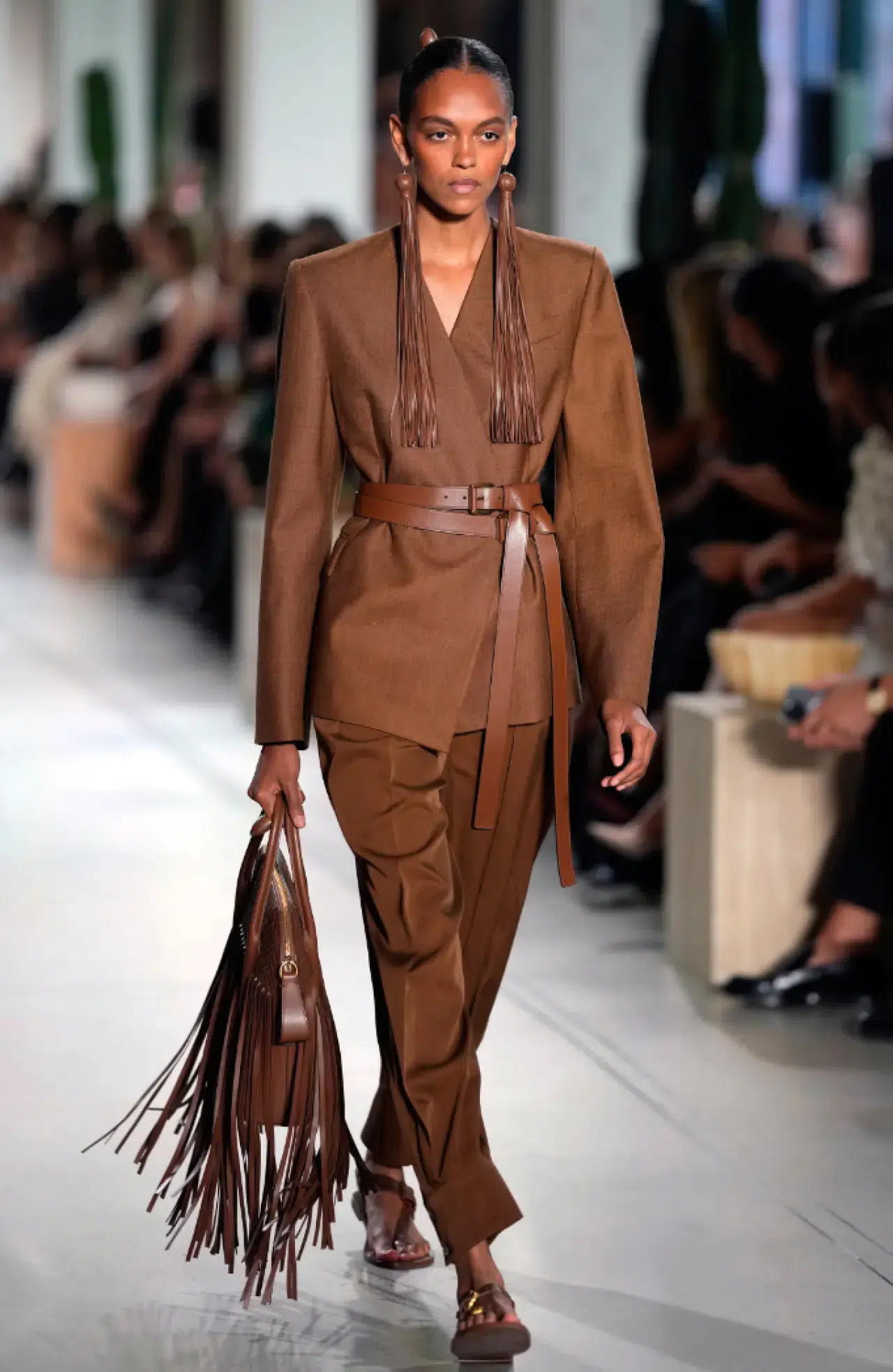 Giorgio Armani’nin ölümü sonrası dünyanın en yaşlı büyük moda tasarımcısı Ralph Lauren... 3