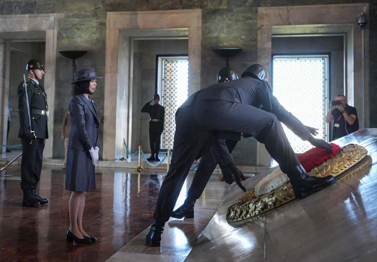 Japonya Prensesi Akiko Mikasa Anıtkabir’i ziyaret etti 13