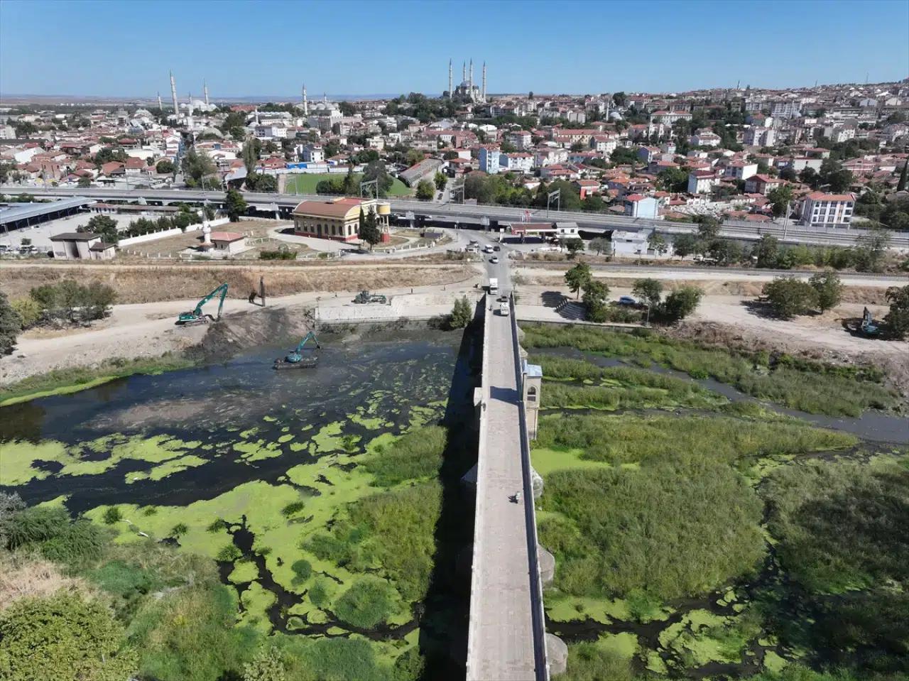 Edirne Tunca Nehri’nde sonunda temizlik çalışması başlatıldı 3