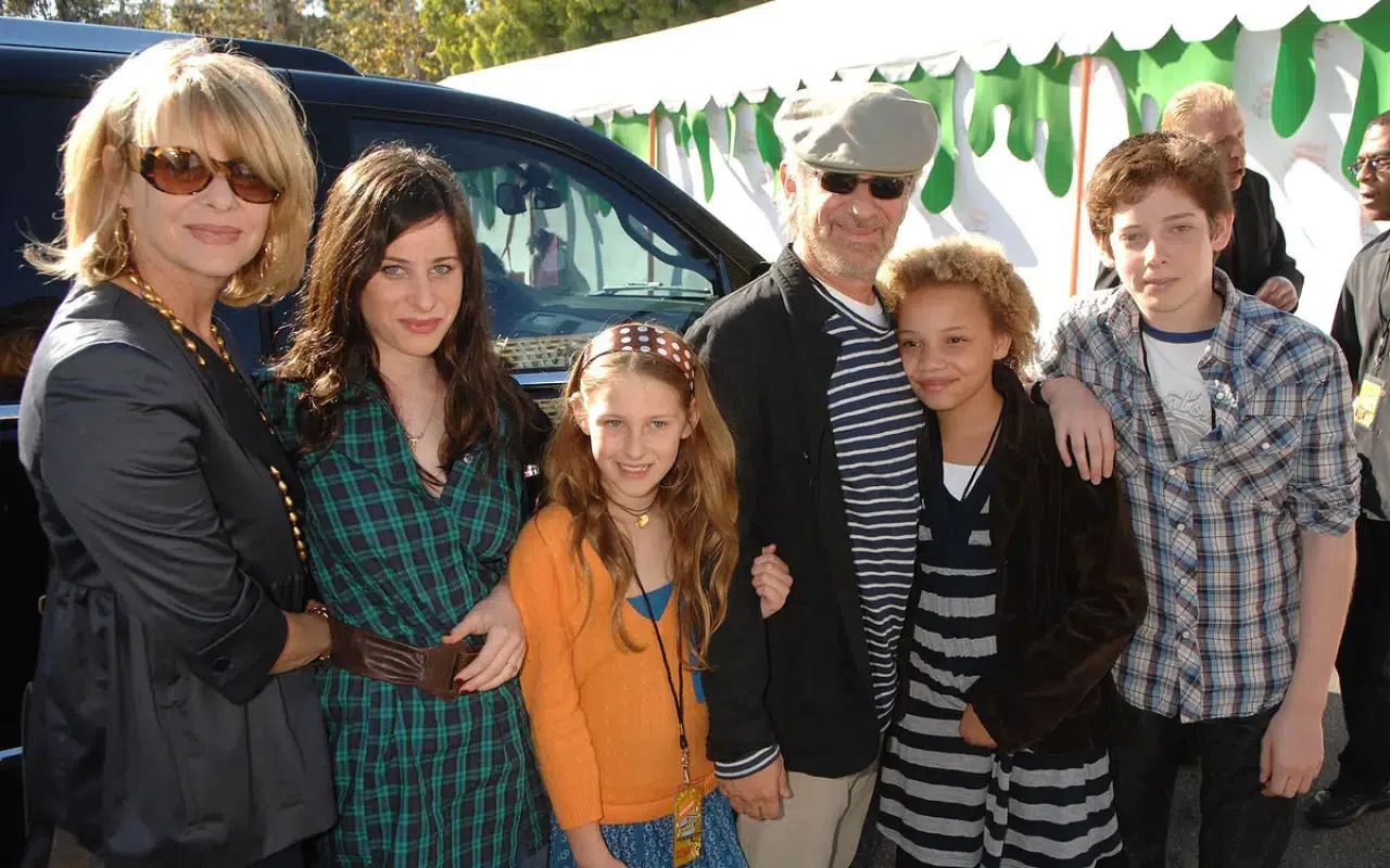 Hollywood ünlüleri ve kalabalık aileleri, kimin kaç çocuğu var? 6