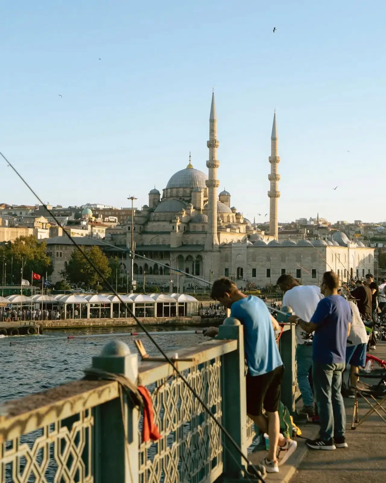 Lakers'ın yıldızı Rui Hachimura'dan Orhan Veli paylaşımı: "İstanbul'u dinliyorum, gözlerim kapalı" 6