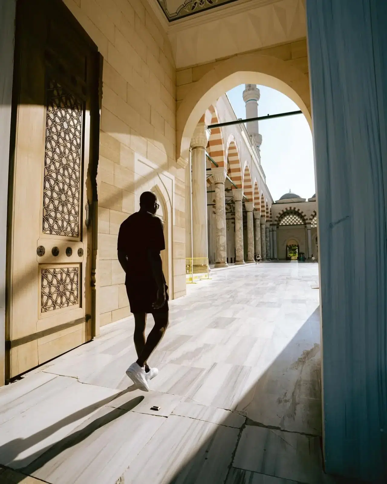Lakers'ın yıldızı Rui Hachimura'dan Orhan Veli paylaşımı: "İstanbul'u dinliyorum, gözlerim kapalı" 1