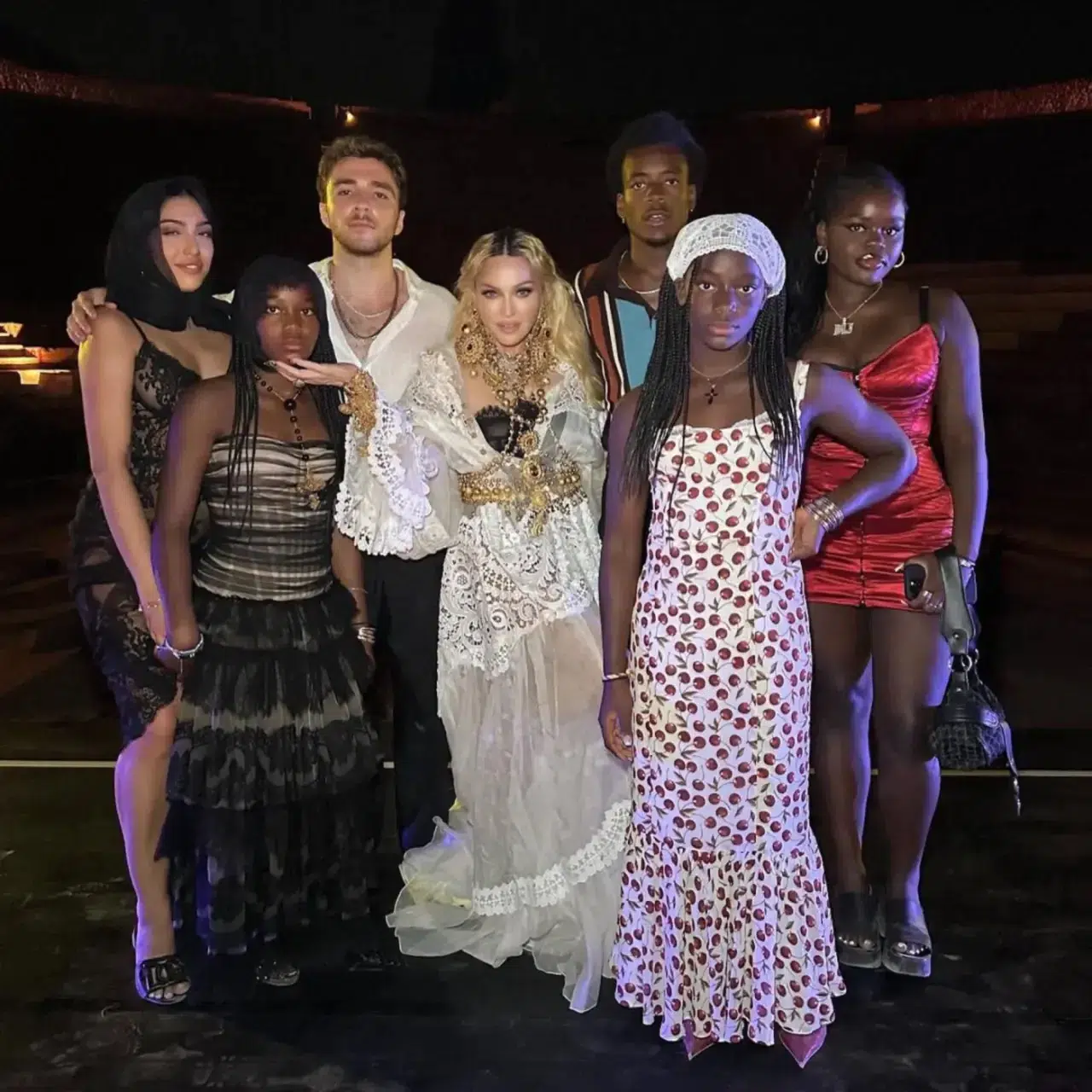 Hollywood ünlüleri ve kalabalık aileleri, kimin kaç çocuğu var? 4