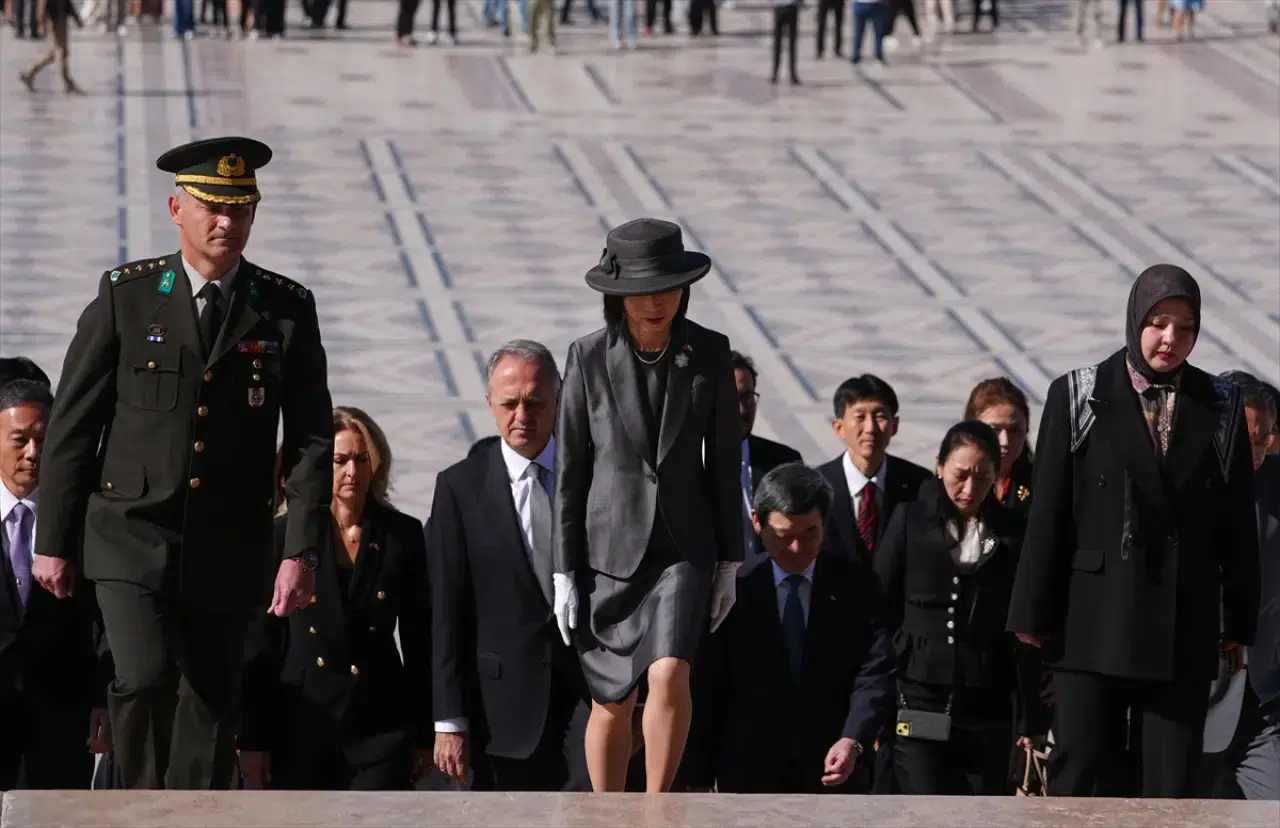 Japonya Prensesi Akiko Mikasa Anıtkabir’i ziyaret etti 8