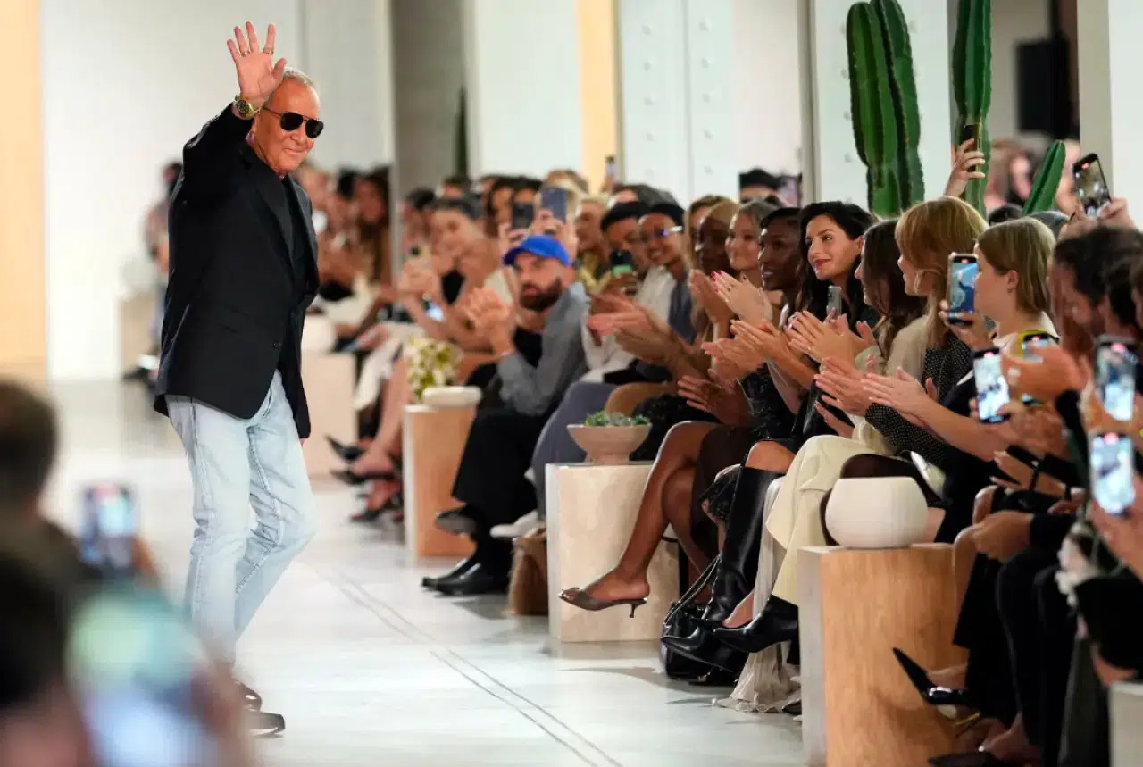 Giorgio Armani’nin ölümü sonrası dünyanın en yaşlı büyük moda tasarımcısı Ralph Lauren... 5