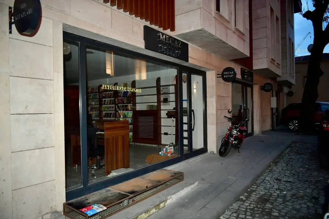 Cağaloğlu Kitapçılar Sokağı açılıyor 4