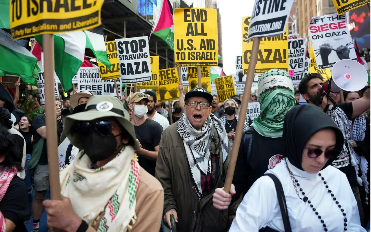 Dünya İsrail'e karşı ayakta: İtalya'dan Yunanistan'a, Meksika'dan Kolombiya'ya halk sokağa çıktı 5