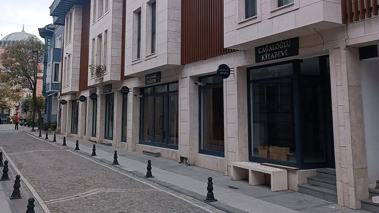 Cağaloğlu Kitapçılar Sokağı açılıyor 3