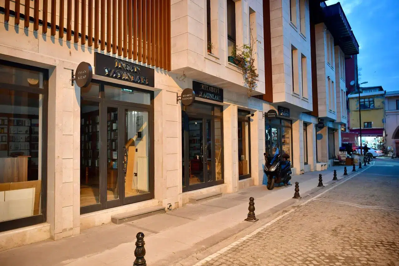 Cağaloğlu Kitapçılar Sokağı açılıyor 2