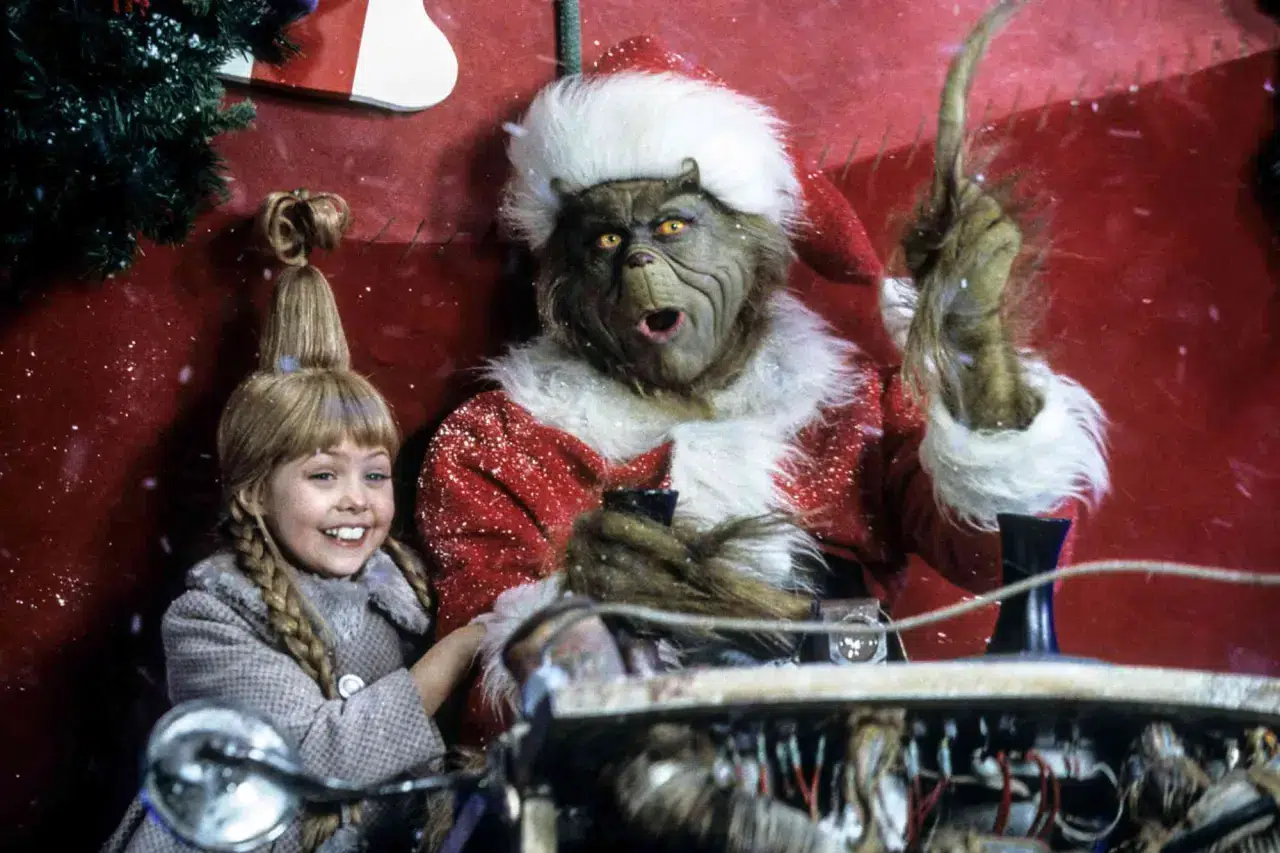 Grinç efsanesinin üzerinden çeyrek asır geçti: Filmin oyuncularının o günkü ve şimdiki halleri! 5