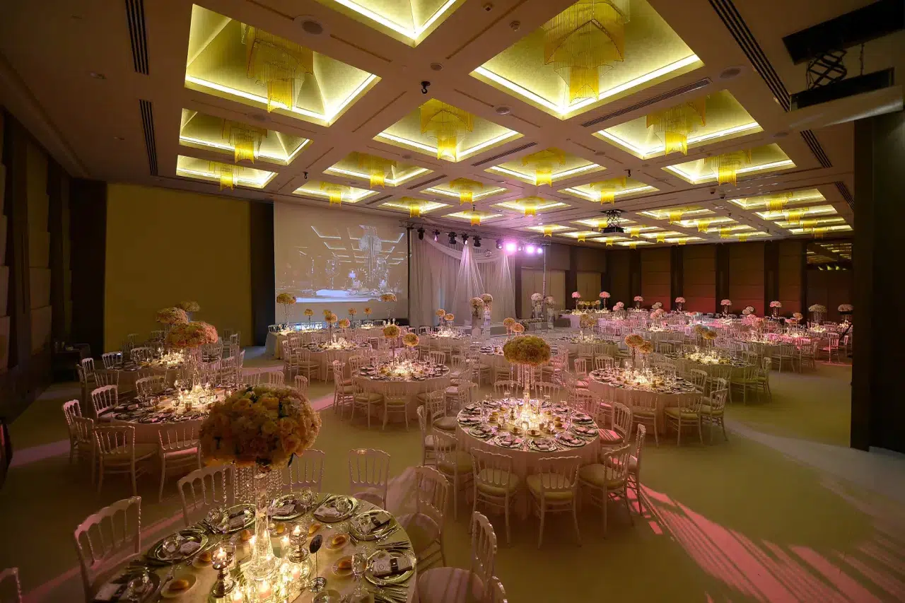 2026’ya nerede, kaça giriyoruz? İstanbul’un gözde otellerinde yılbaşı fiyatları 11