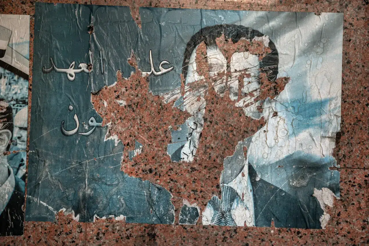 Suriyeliler Esad’ın düşüşünün yıldönümünü havai fişekler ve törenler eşliğinde kutladı 5