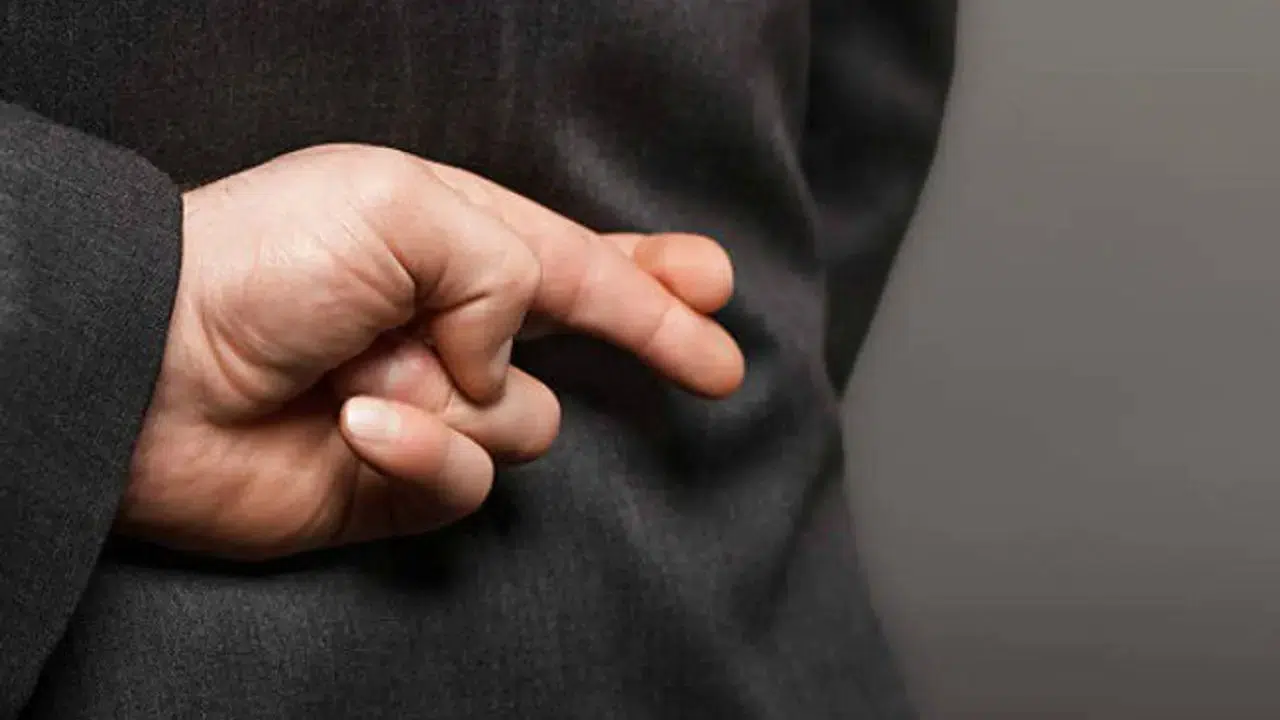 Kendine söylediğin yalanlar bir süre sonra gerçeğin mi olur? 5