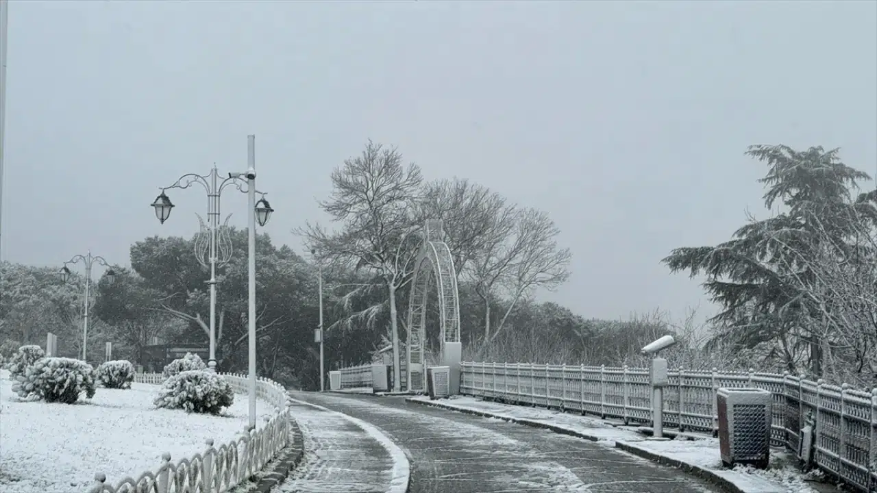 İstanbul'da kar yağışı başladı 5