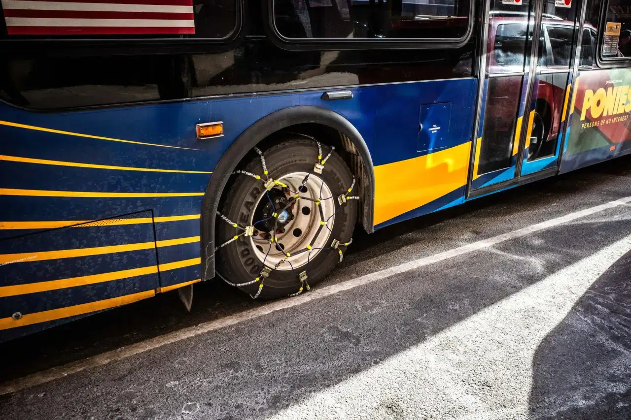 ABD'de 'Kutup Girdabı' alarmı: 100 milyon kişi kar hapsinde 6