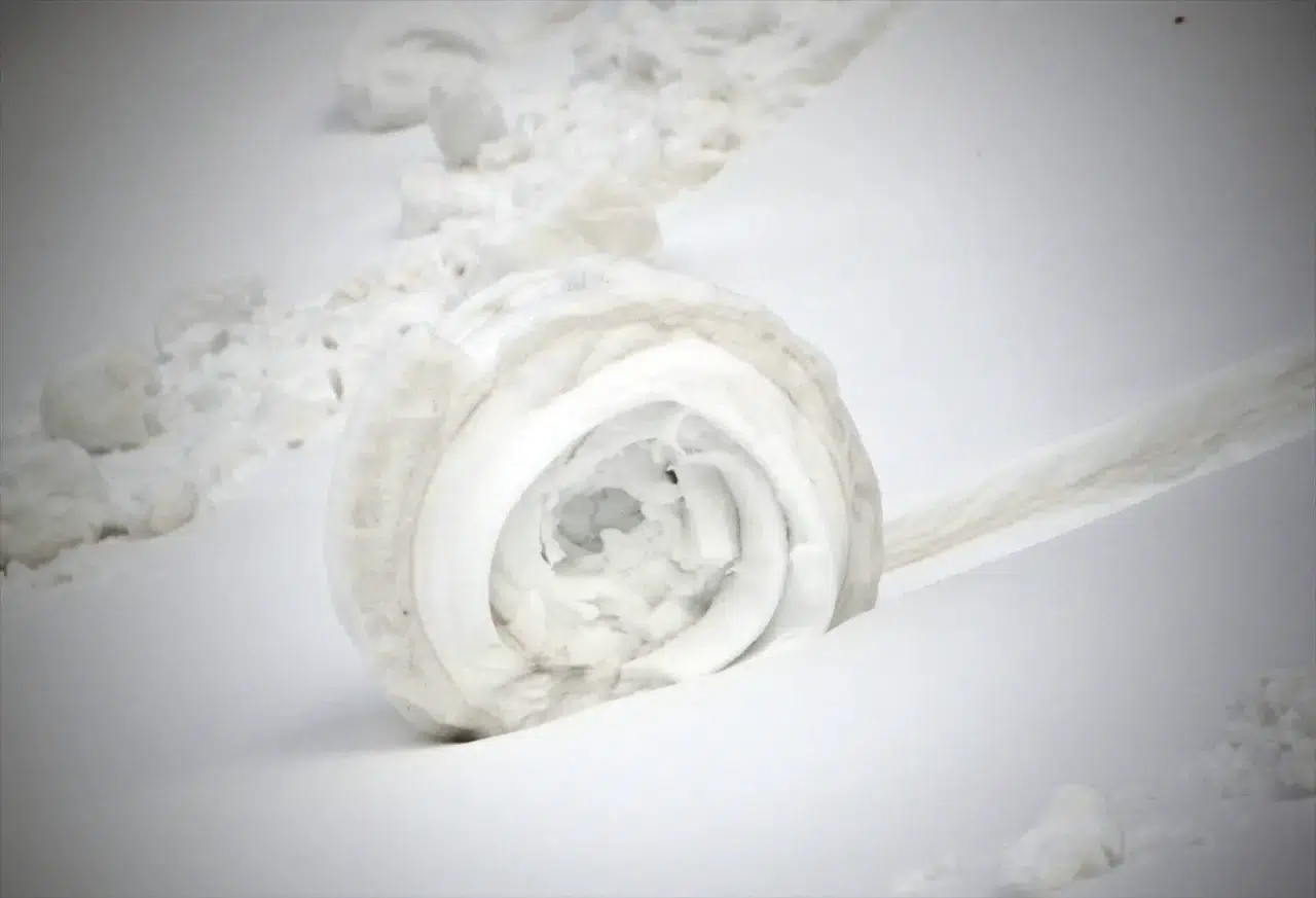 Ilgaz Dağı'nda nadir doğa olayı: Kar ruloları hayran bıraktı 2