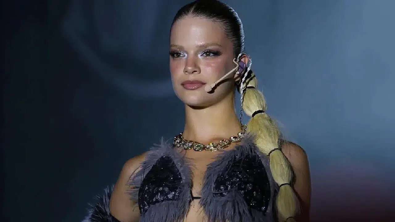 Manifest üyesi Esin Bahat kendisi hakkında yapılan benzetmelere ilişkin ilk kez konuştu: Psikoloğa gidiyorum