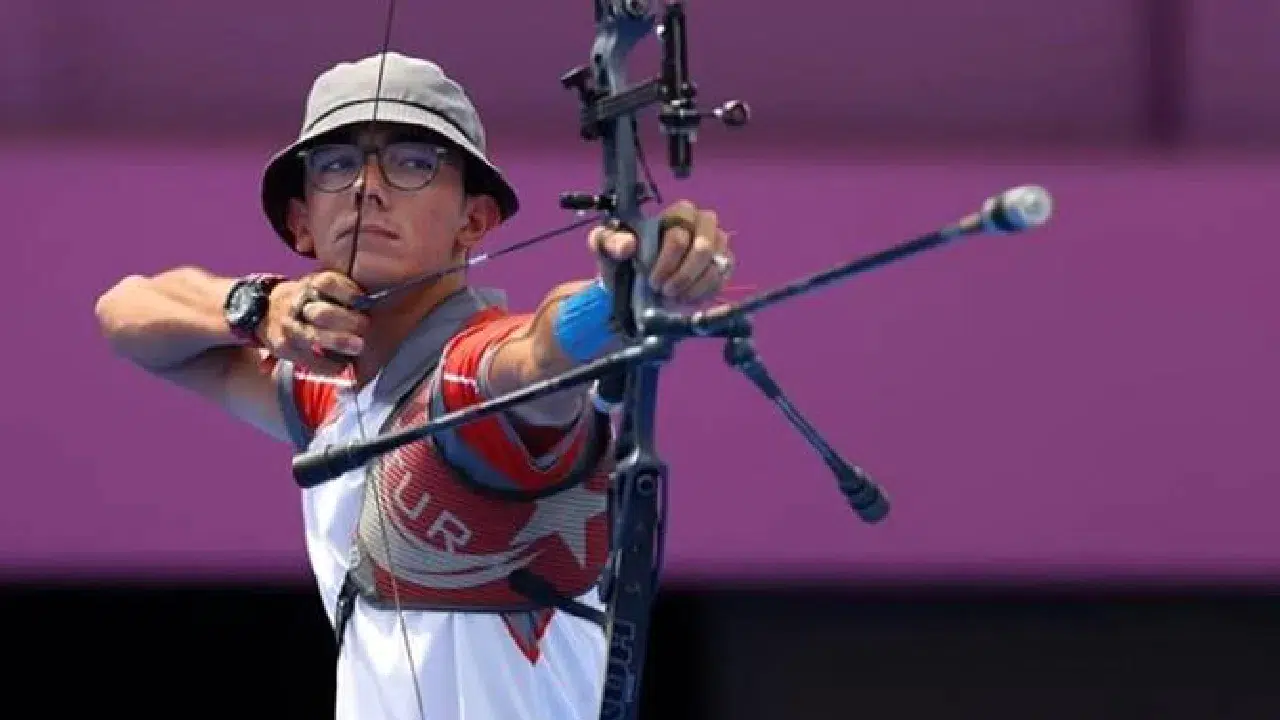 Mete Gazoz, Dünya Okçuluk Kupası'nda yarı finale yükseldi