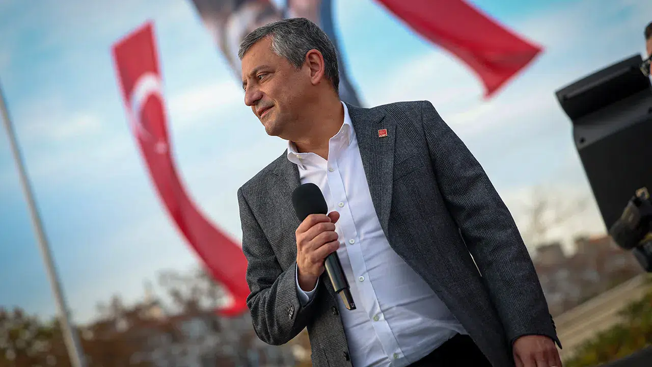 Özgür Özel'in '29 Ekim' mesajı: İktidar, şahsi menfaatleri için halkımızın huzurunu ve refahını feda etmektedir