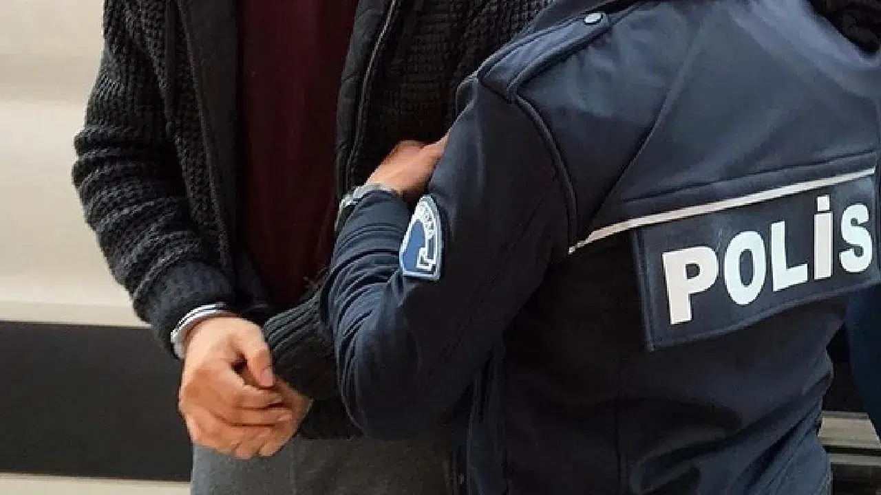 “Ziya Hoca” lakaplı sahtecilik şebekesi lideri İstanbul’da yakalandı