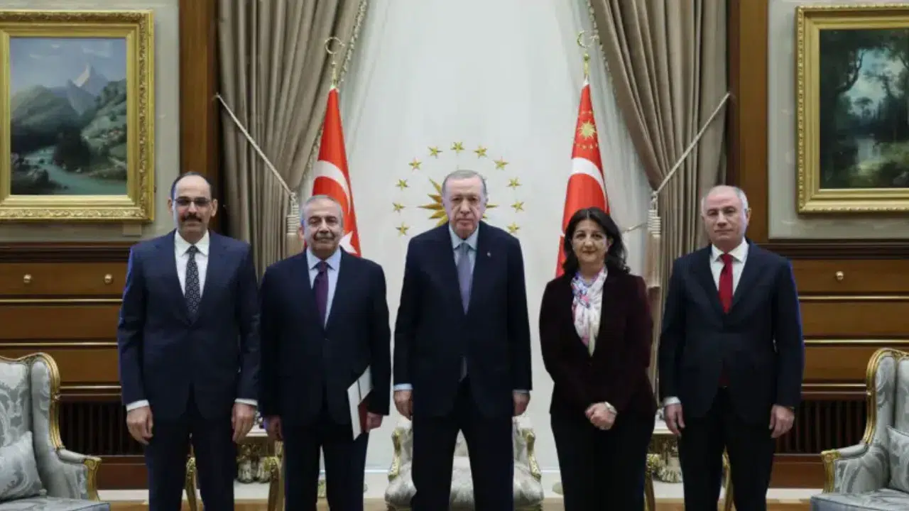 Cumhurbaşkanı Erdoğan ile DEM heyeti arasındaki görüşme ertelendi