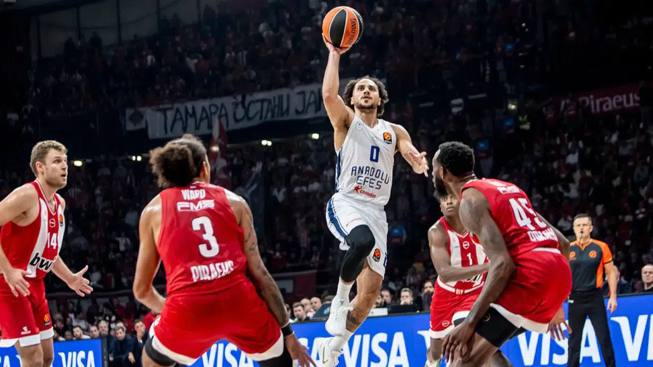 Anadolu Efes, EuroLeague 4. haftasında Olympiakos’u deplasmanda yendi