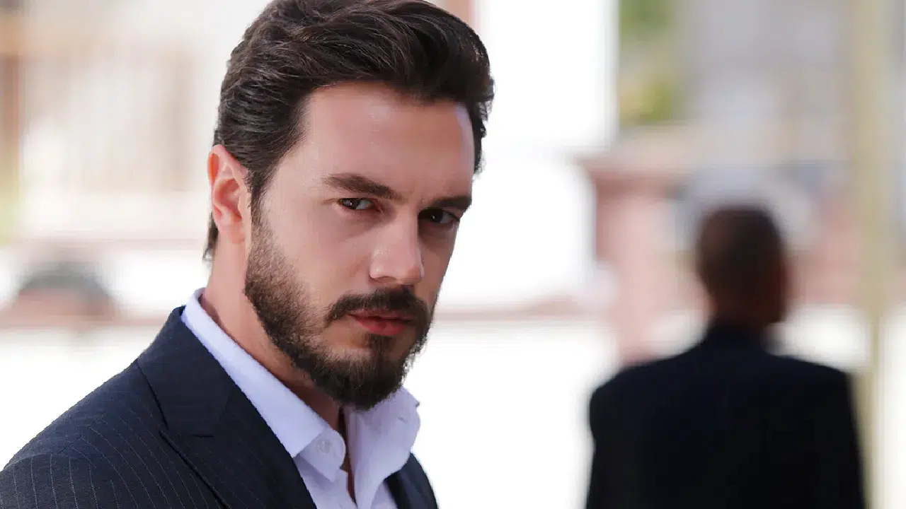 Dizi setinde kaza geçiren İsmail Ege Şaşmaz ameliyat masasına yattı