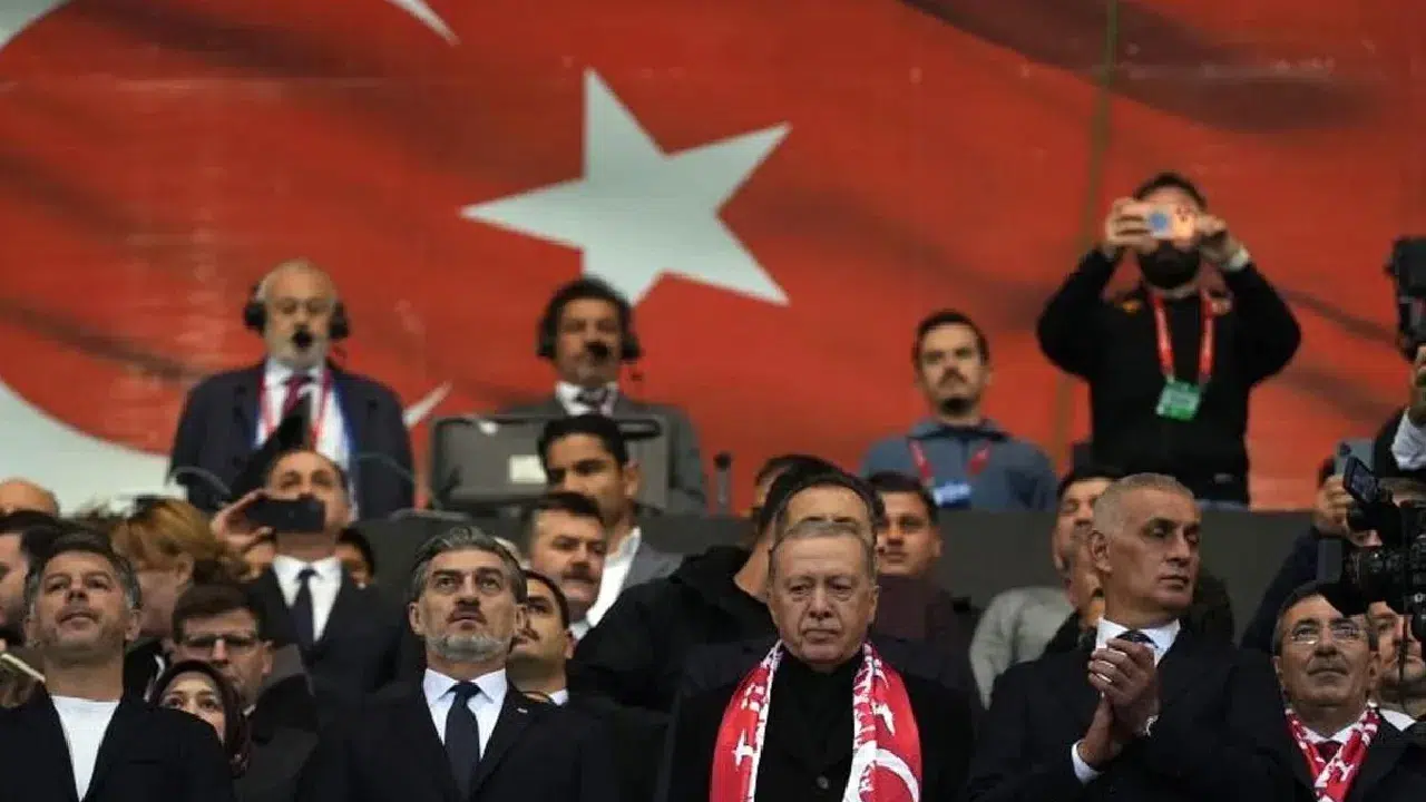 Erdoğan, Türkiye-Gürcistan maçını Gürcistan Cumhurbaşkanı ile izledi