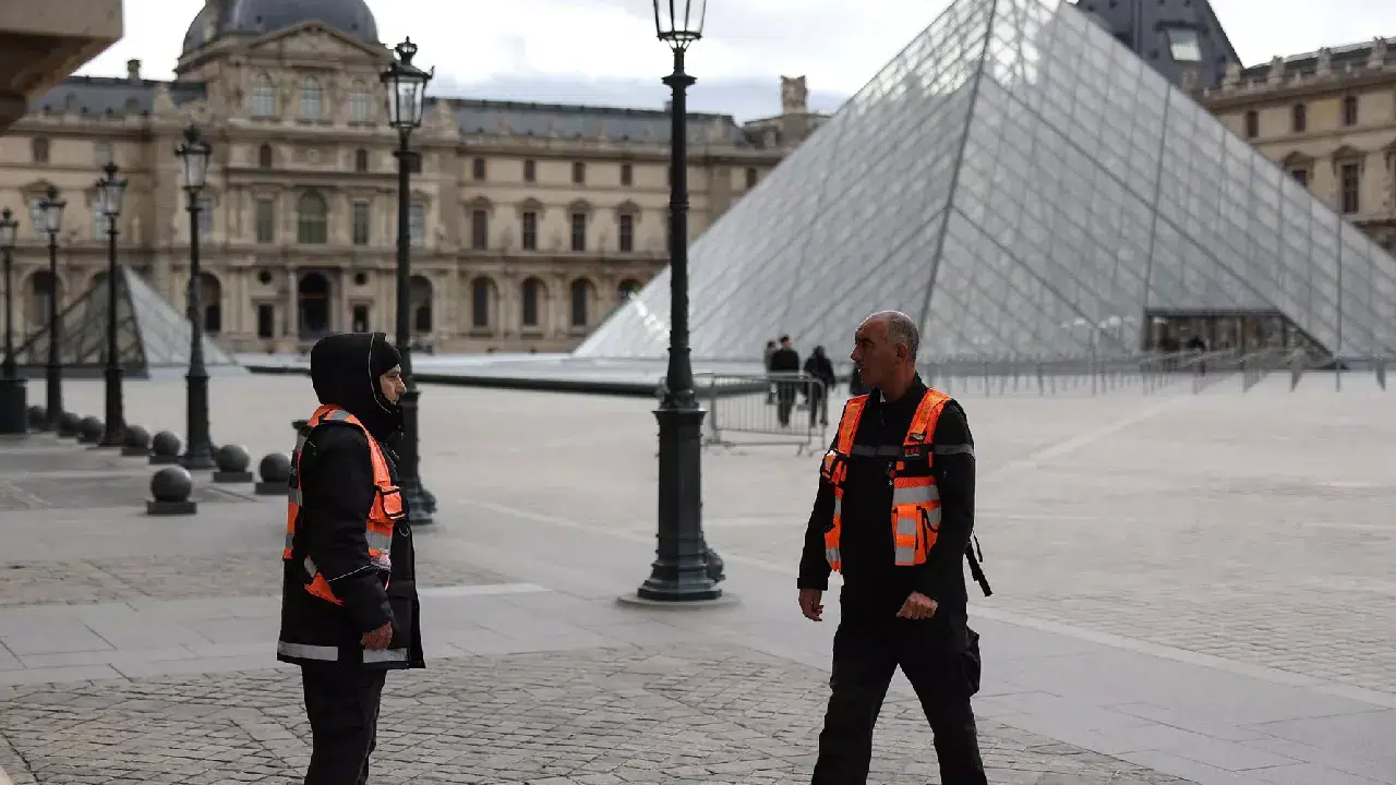 Louvre’da asrın soygunu: Tarihi mücevherlerin maddi değeri belli oldu