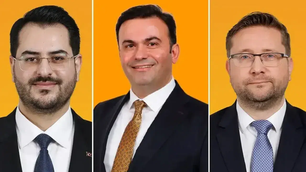 AK Parti İstanbul’da üç ilçe başkanını görevden aldı