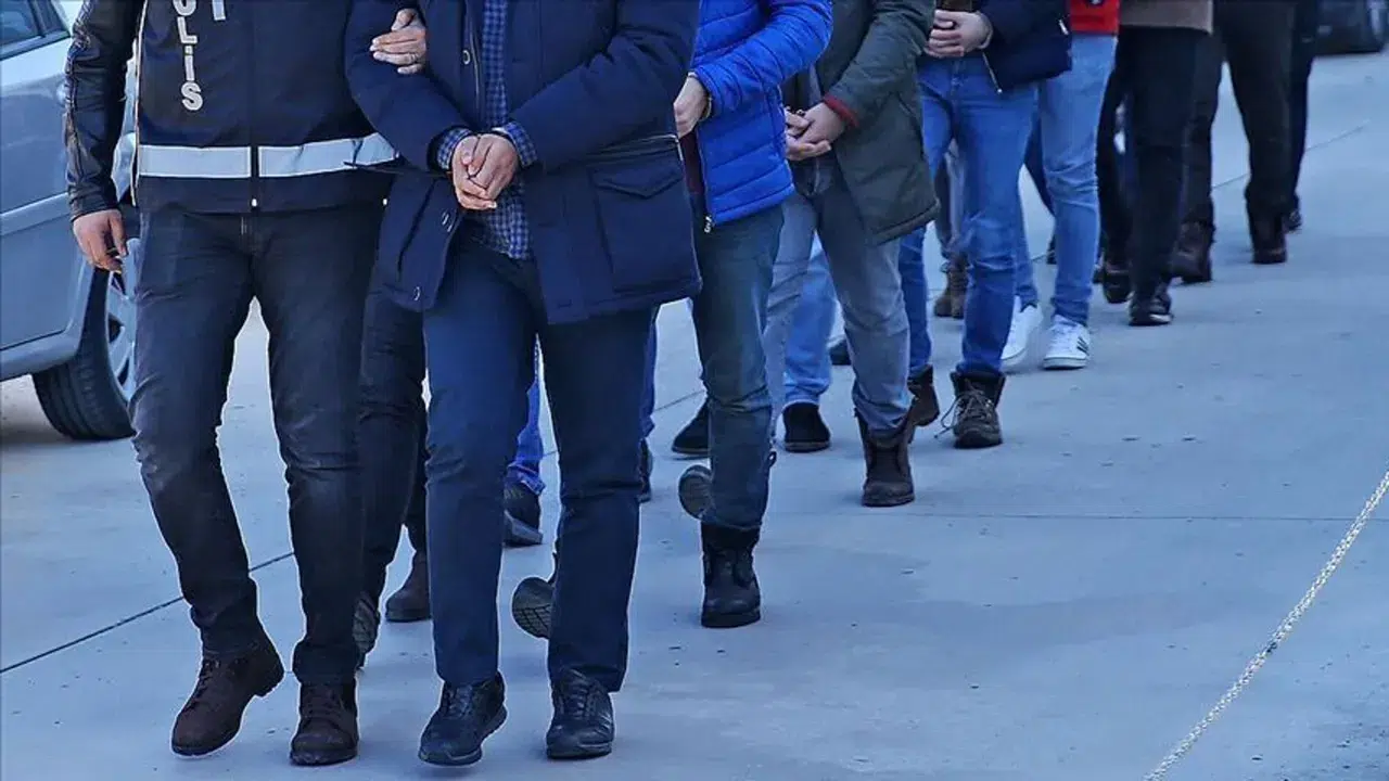 Ali Yerlikaya duyurdu: 50 ilde FETÖ operasyonu, 286 şüpheli yakalandı