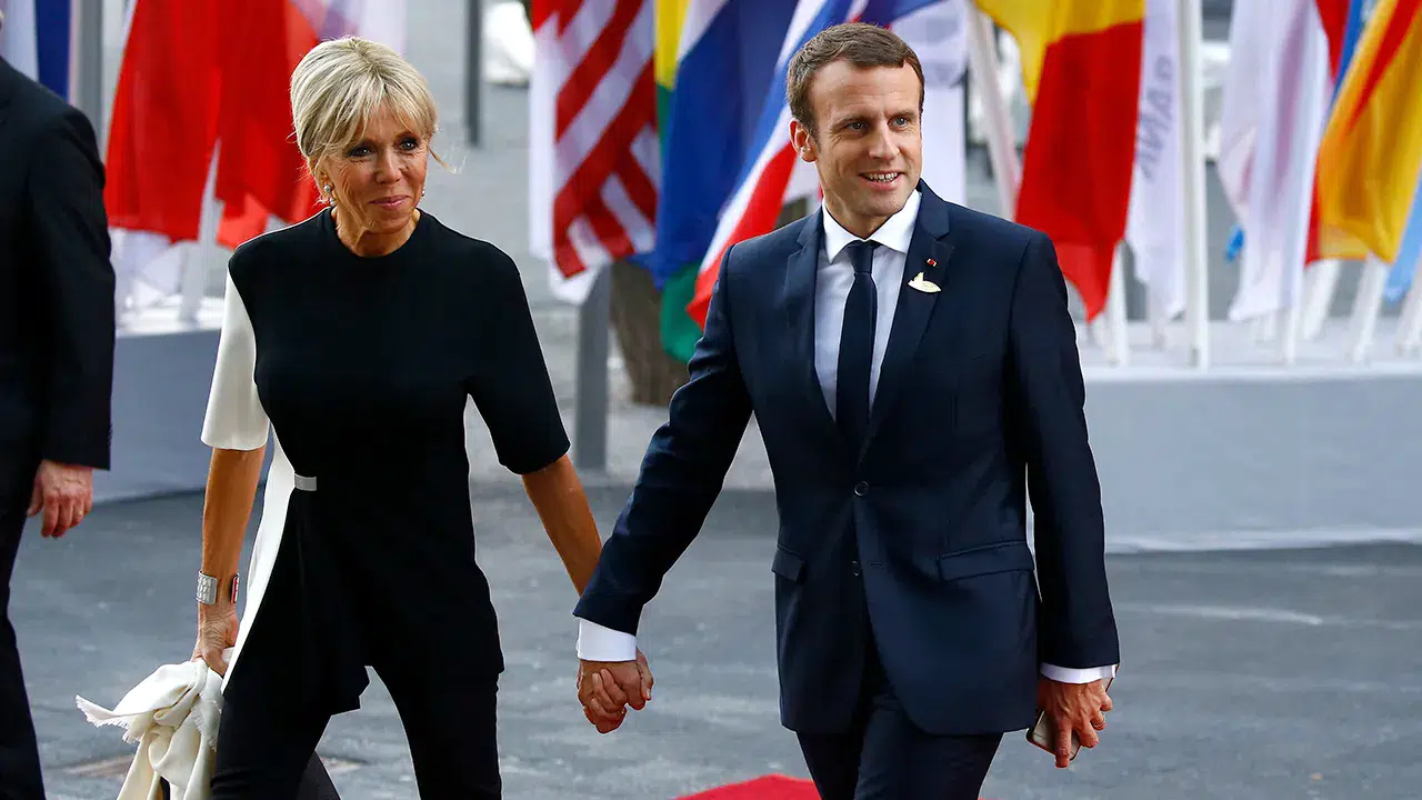 Fransa'da First Lady Brigitte'in erkek olduğunu iddia eden paylaşımlara dava