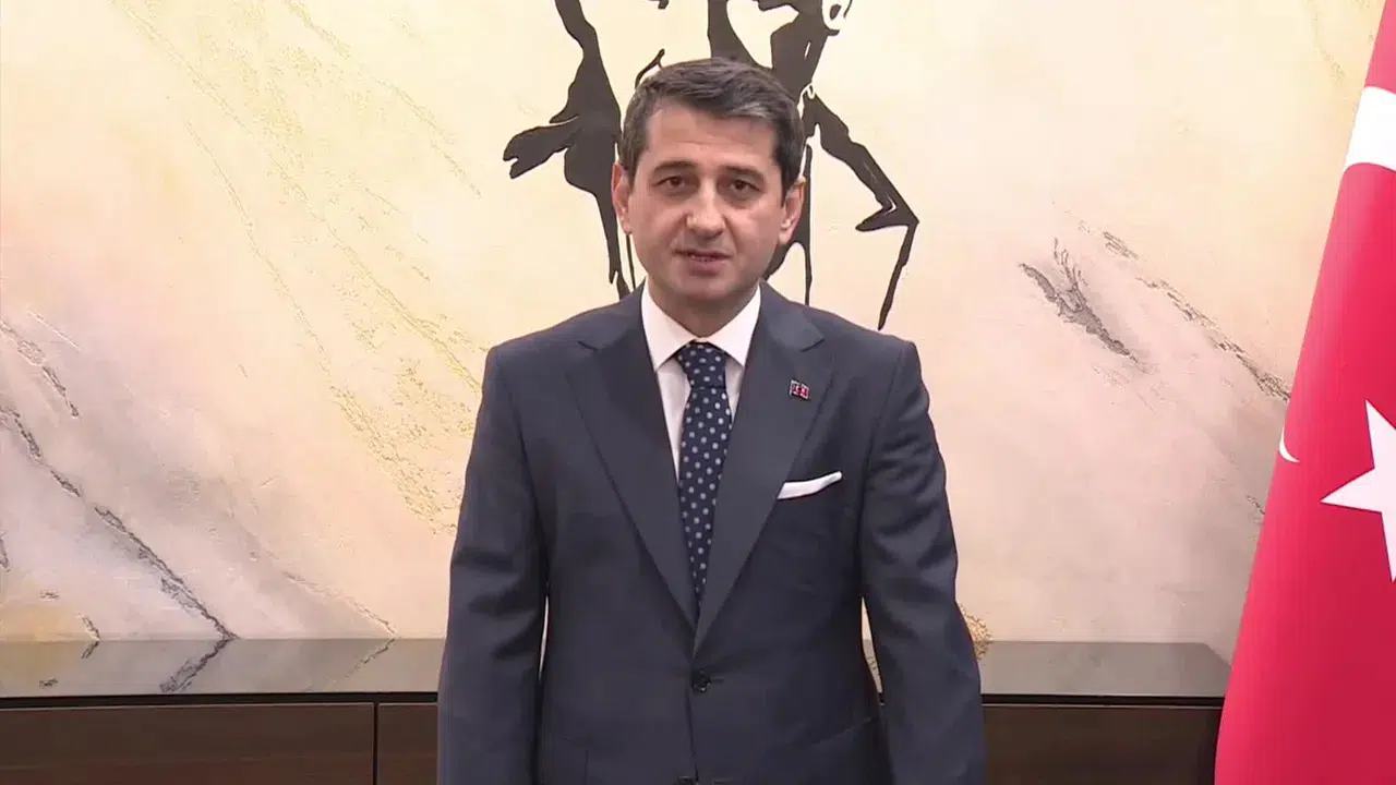 İbrahim Özkan kimdir, nereli, kaç yaşında ve ne iş yapıyor?
