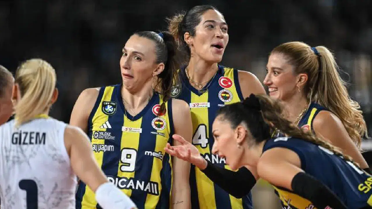 Fenerbahçe Medicana, VakıfBank’ı 3-2 yenerek 2025 Şampiyonlar Kupası’nı kazandı