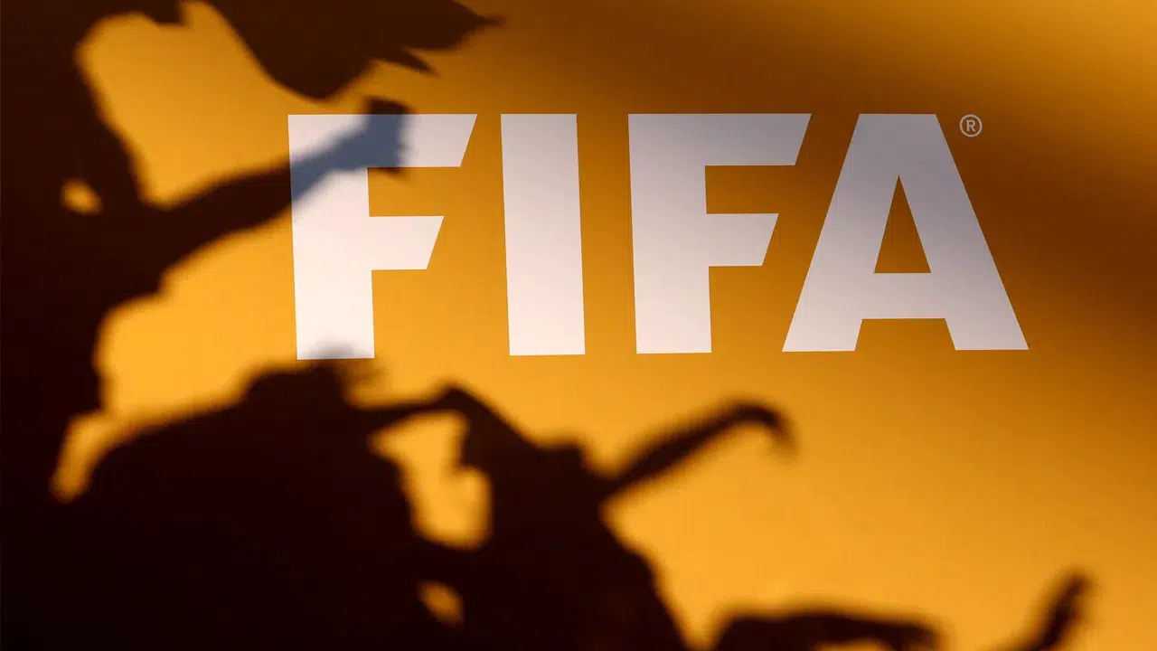 FIFA'dan 2 Süper Lig kulübüne transfer yasağı geldi!