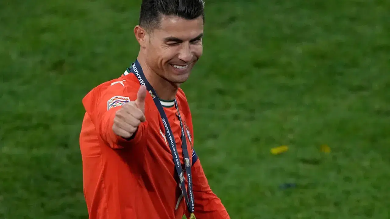 Cristiano Ronaldo 1 milyar euroyla tarih yazdı: Prestij Ödülü ve dev sosyal medya rekoru