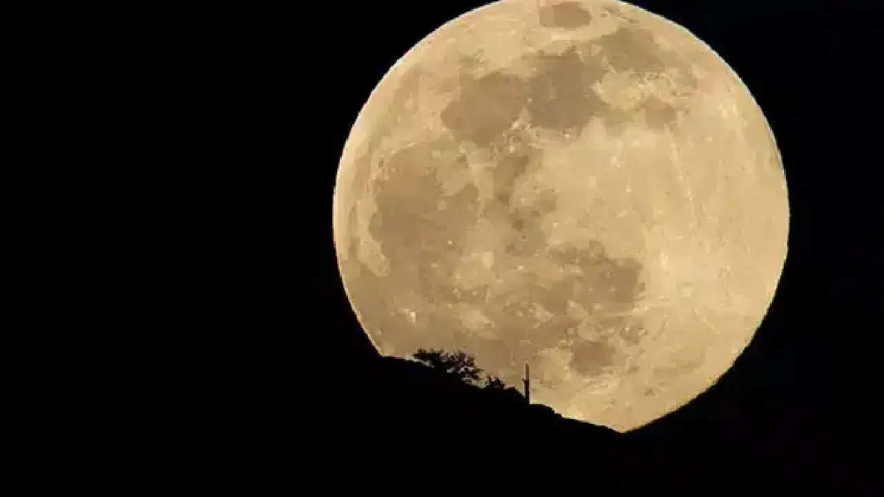 Ekim’in ilk süper ayı bu gece görsel şölen sunacak