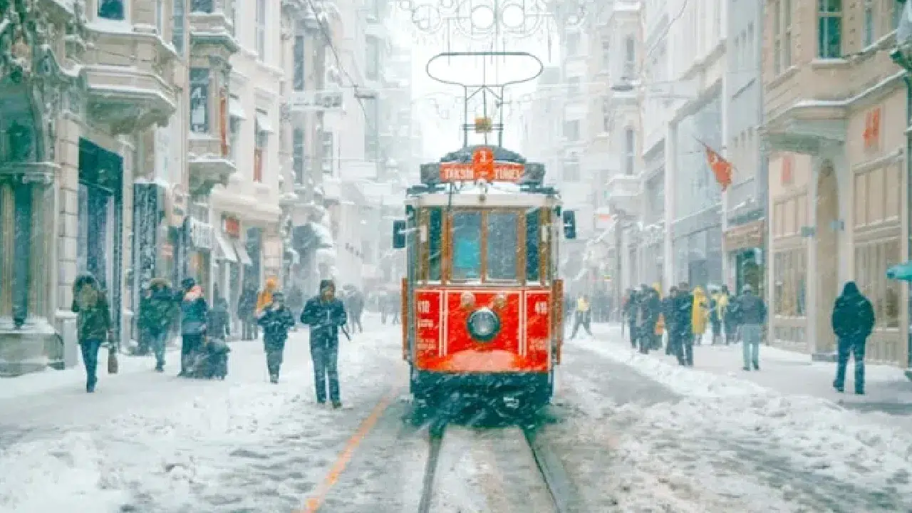 Meteoroloji danışmanı tarih verdi: İstanbul'a kar ne zaman yağacak?