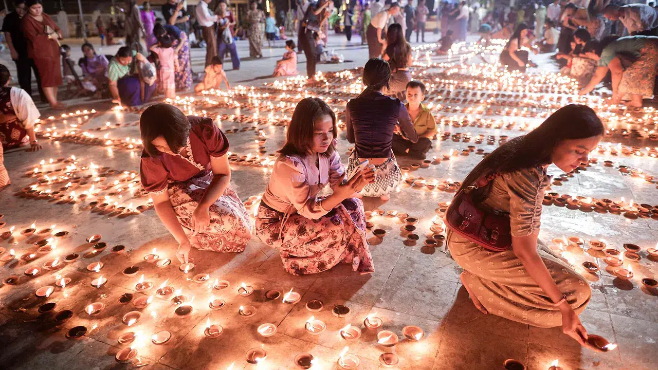 Myanmar'da Budist festivaline bombalı saldırı düzenlendi: 40 ölü, 80'i aşkın yaralı