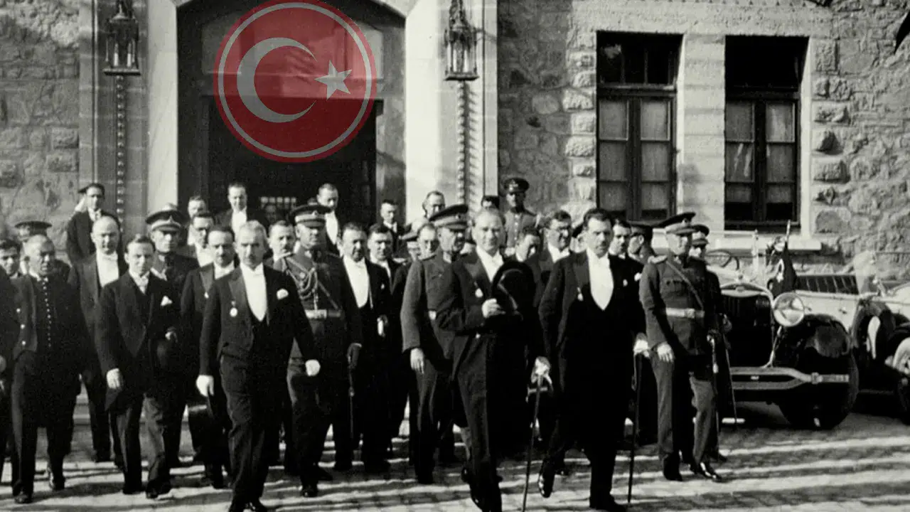 Cumhuriyet Bayramı 102. yılıyla kutlanıyor: 29 Ekim 1923’te neler yaşandı?