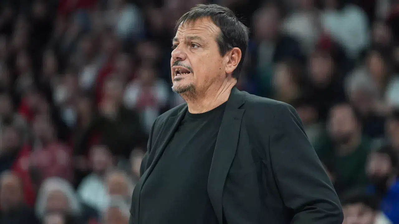 Ergin Ataman’dan hakemlere sert tepki: “Bu bir şaka değil!”