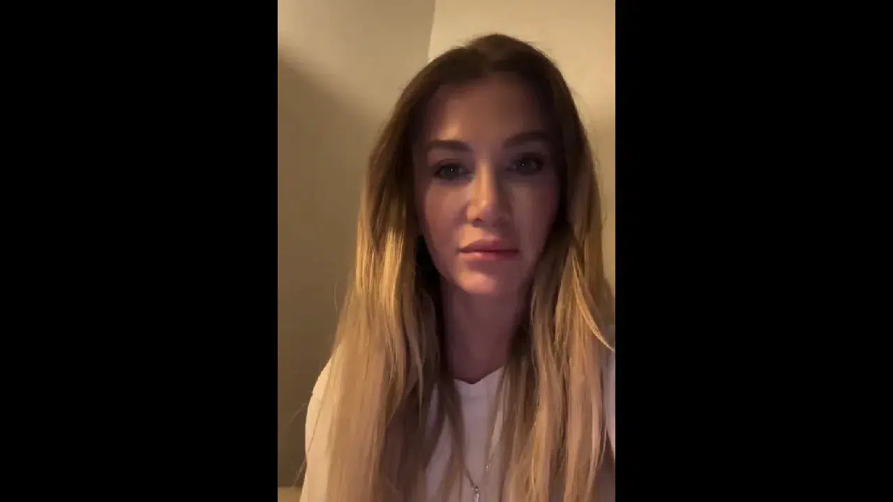 “Fakirlerle aynı kokmak istemiyorum” sözleriyle gündem olan Yasemin Arı’dan yeni açıklama