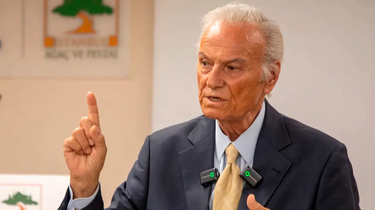 Ediz Hun yalnızlıktan şikayetçi: "Kimse kalmadı"